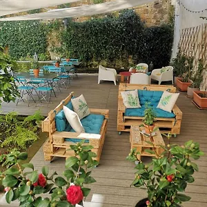 Borgo Vergini Garden 2*, Napels Italië