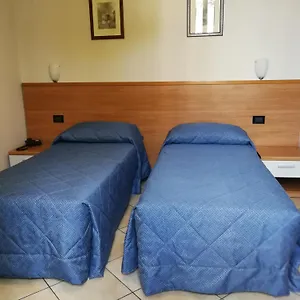 Salerno Hotel Milan