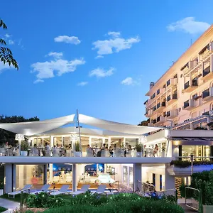 Atlantic & 4*, Riccione Italië