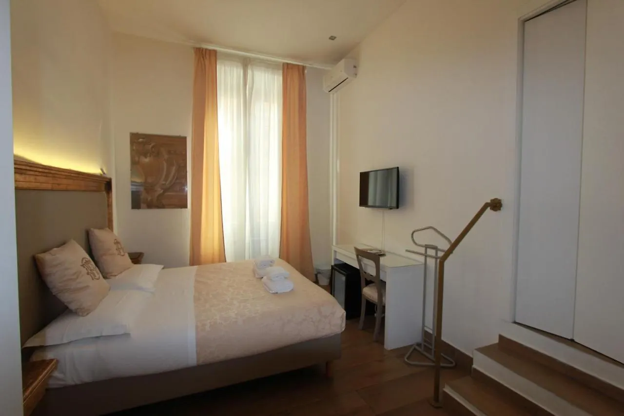 *** Bed & Breakfast Art Atelier Accomodation Guest House Rom Italien
