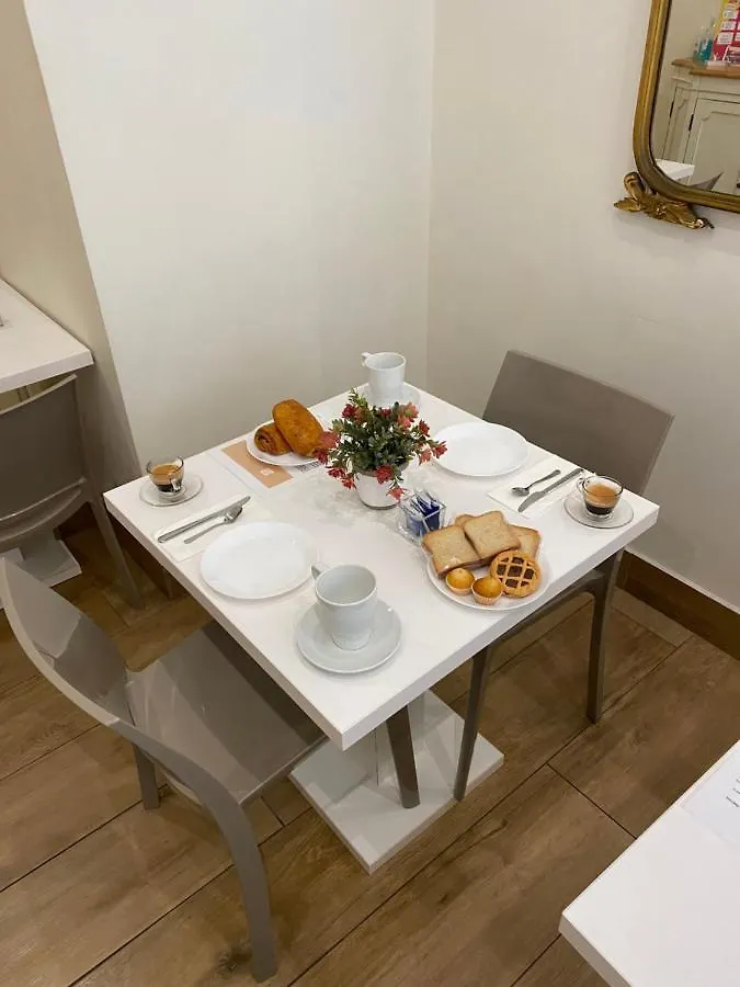 Bed & Breakfast Art Atelier Accomodation Guest House Rom
