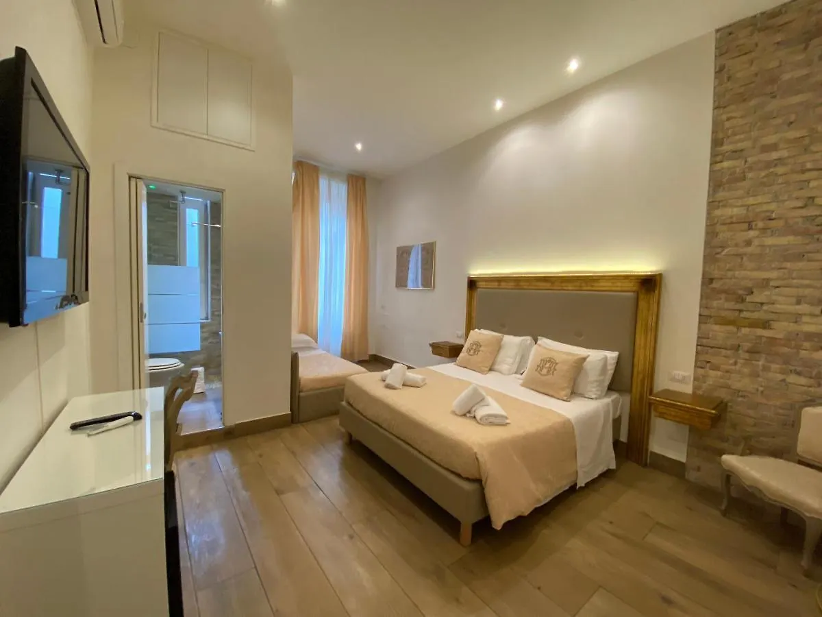 Art Atelier Accomodation Guest House Rom